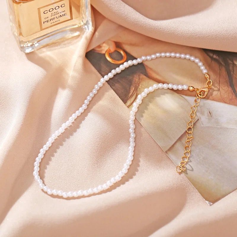 Crystal Blues - Elegant White Imitation Pearl Choker Necklace